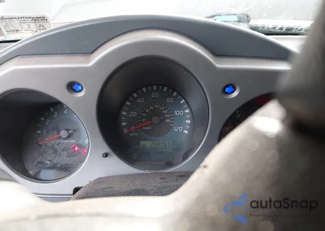 2004 Nissan Xterra Se S/C z USA, uszkodzony, nr VIN 5N1MD28Y64C626616